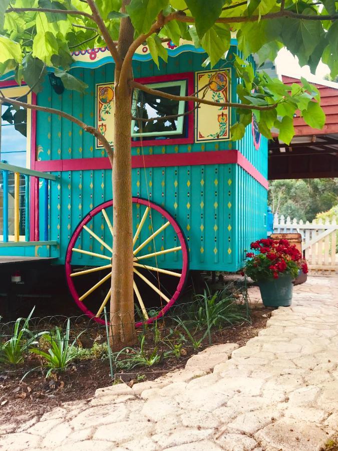 The Gypsy Rose Wagon Apartment Балингъп Екстериор снимка