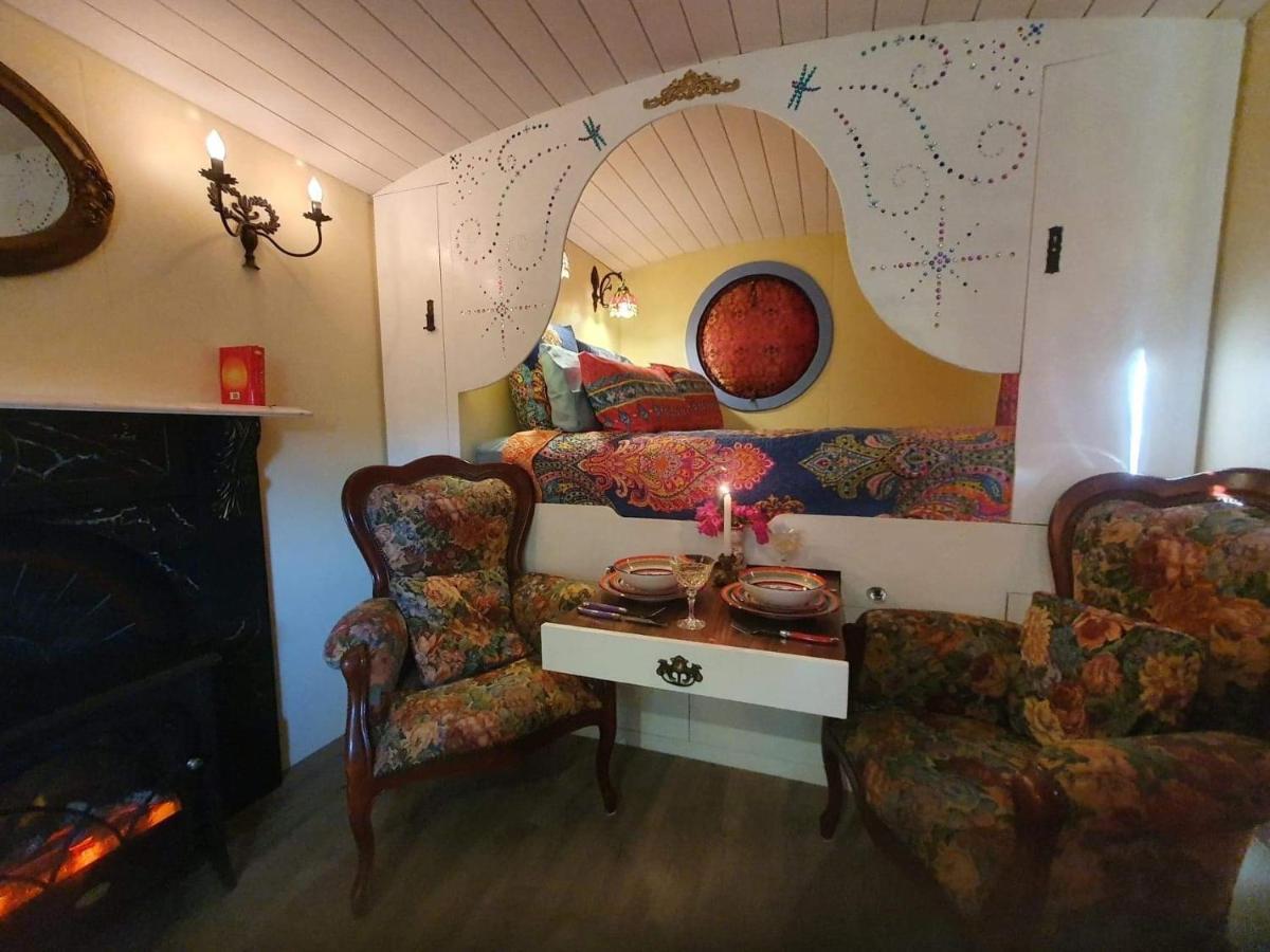 The Gypsy Rose Wagon Apartment Балингъп Екстериор снимка